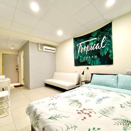 Wei Yang Guest House Tainan Bagian luar foto